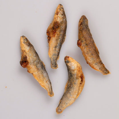 Black Hawk Freeze Dried Whole Salmon Pieces Treats 45g